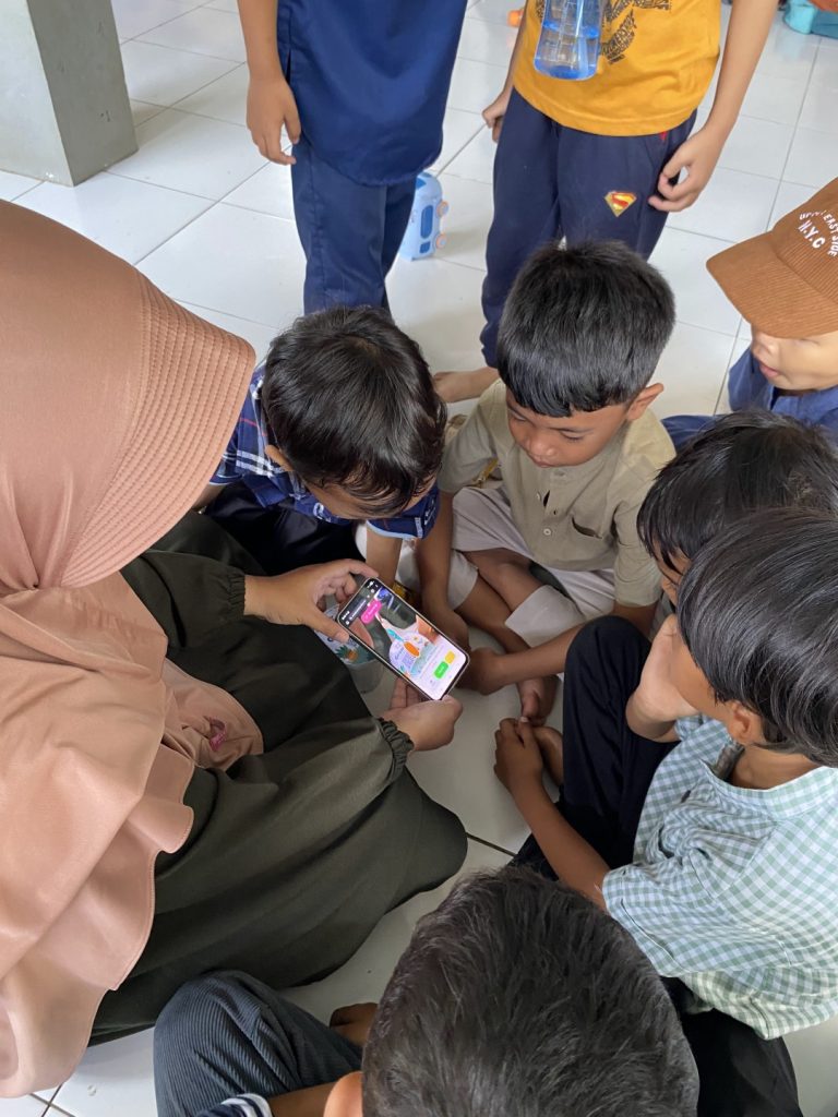 Sosialisasi tanam grow kit dengan 3d ar 1